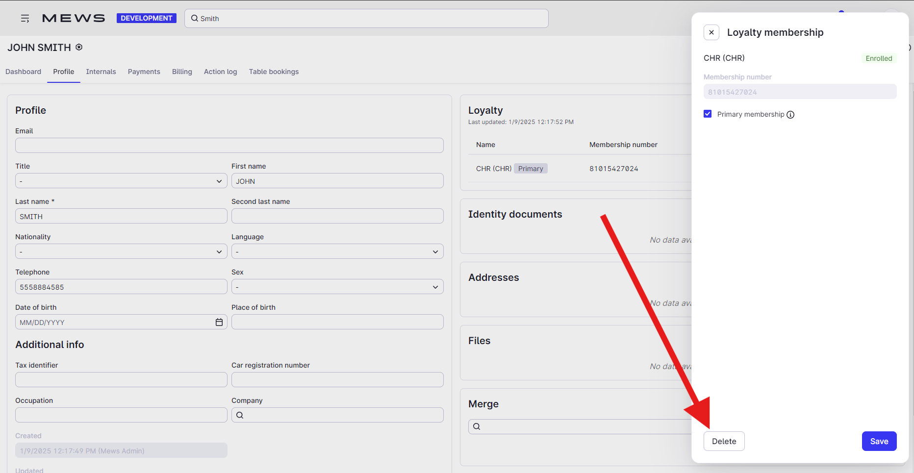 Loyalty membership detail panel with the Delete button highlighted to confirm unlinking the membership